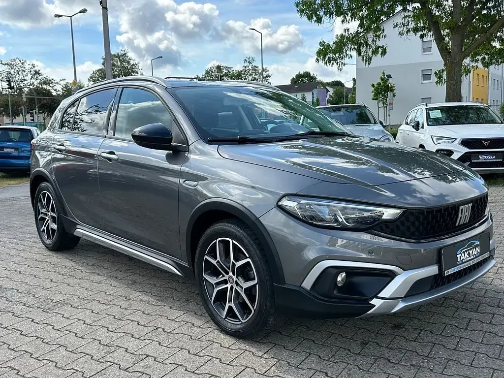 Gebraucht Fiat Tipo Cross 101 PS (74 kW) 2021 Grau Limousine