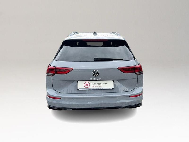 Gebraucht VW Golf VIII R-line 131 PS (96 kW) 2024 Grau Kombi