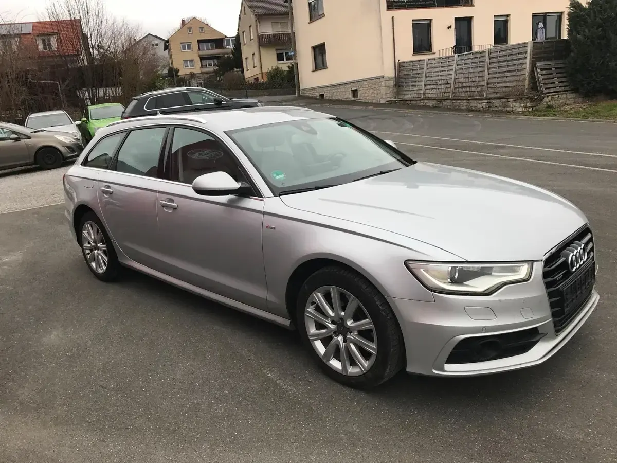 Gebraucht Audi A6 Comfort 245 PS (180 kW) 2011 Silber Kombi