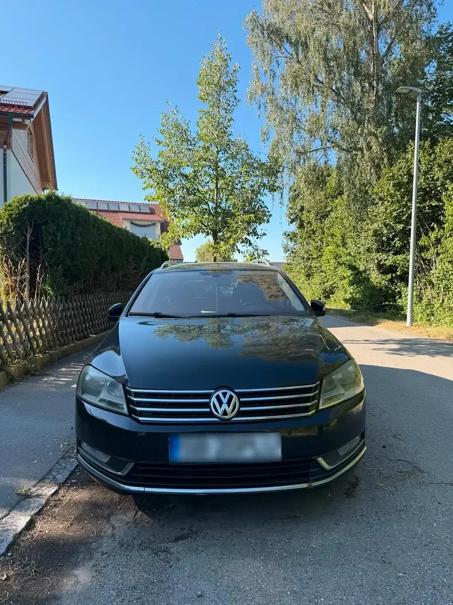 Gebraucht VW Passat 105 PS (77 kW) 2011 Schwarz Kombi