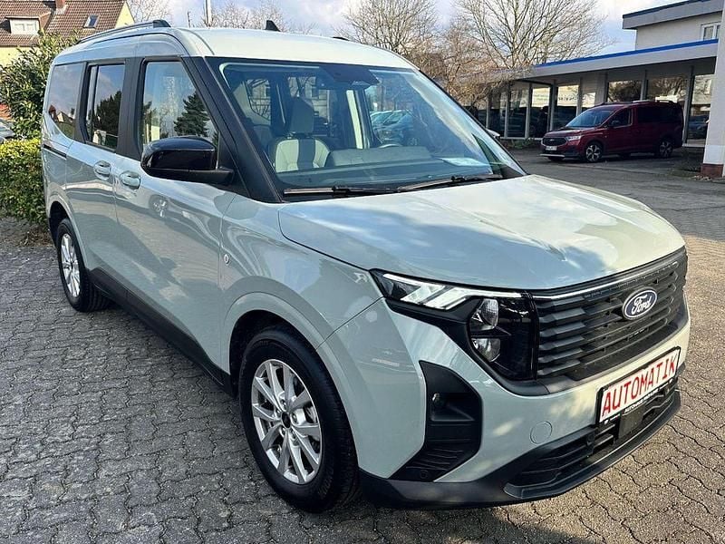 Gebraucht Ford Tourneo Courier Titanium 125 PS (91 kW) 2025 Cactus gray Van / Kleinbus