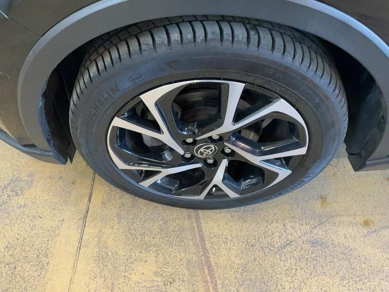 Gebraucht Toyota C-HR 184 PS (135 kW) 2022 Schwarz SUV