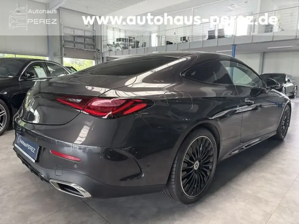 Gebraucht Mercedes 300 AMG 258 PS (189 kW) 2024 Graphitgrau (metallic) Coupé