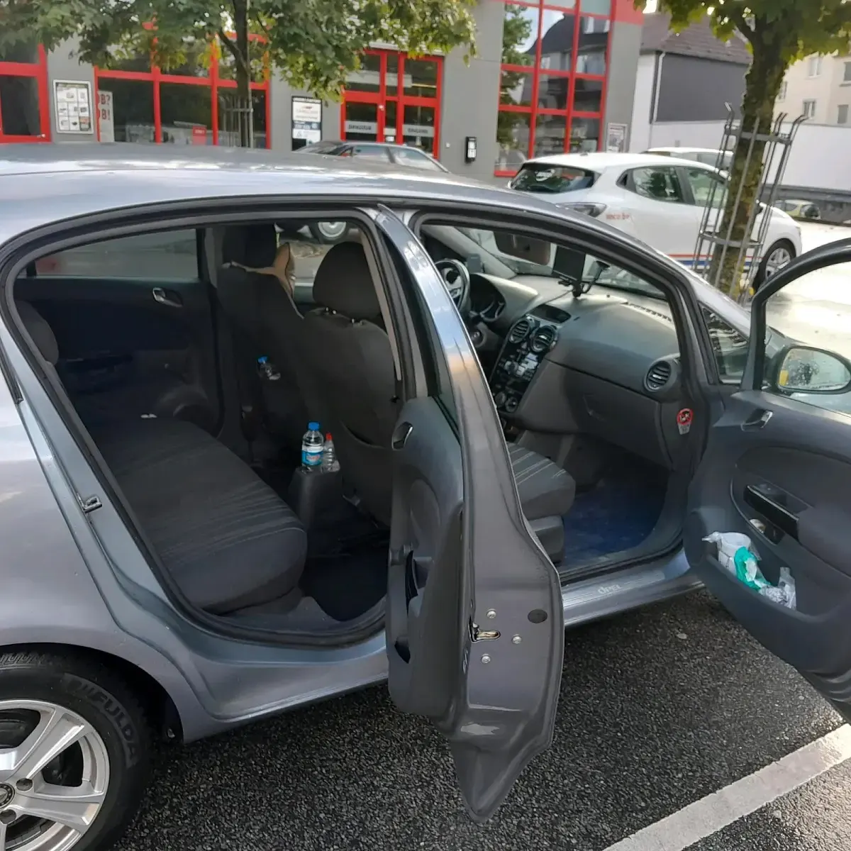 Gebraucht Opel Corsa 86 PS (63 kW) 2010 Silber Kleinwagen