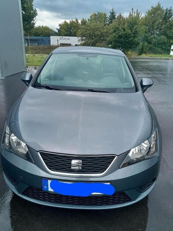 Grau Gebraucht 2017 Seat Ibiza SOL Kleinwagen | 7.800 € (Superpreis) - Bild 1/4