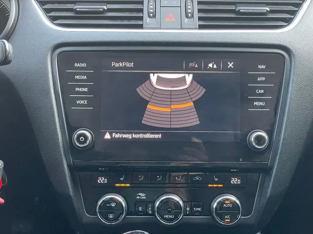 Gebraucht Skoda Octavia Style 116 PS (85 kW) 2018 Schwarz Kombi