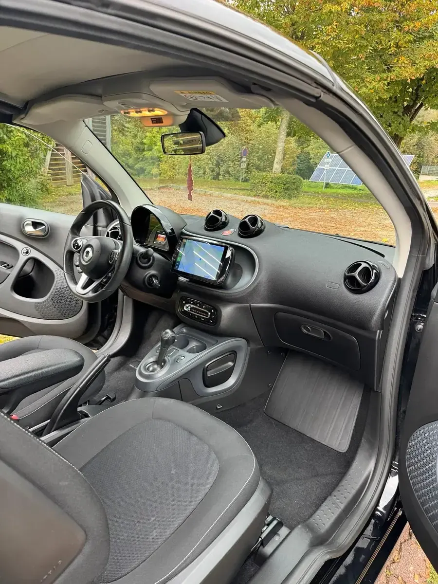 Gebraucht Smart ForTwo Cabrio Passion 71 PS (52 kW) 2016 Schwarz Cabrio