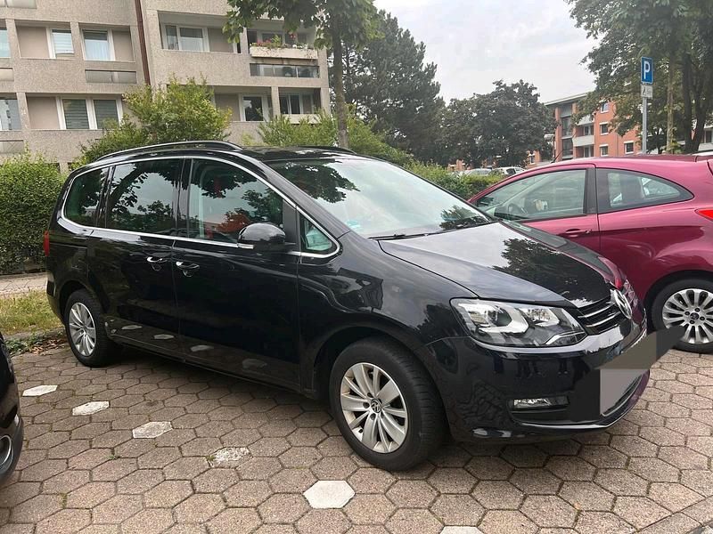 Gebraucht VW Sharan 140 PS (102 kW) 2015 Schwarz Van / Kleinbus