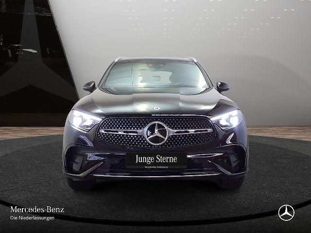 Gebraucht Mercedes GLC300 Premium 258 PS (189 kW) 2023 Schwarz SUV