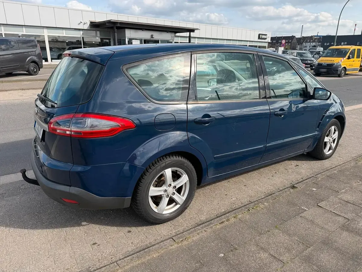 Gebraucht Ford S-MAX S 140 PS (102 kW) 2011 Blau Van / Kleinbus