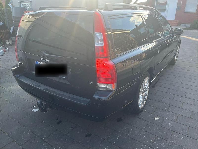 Używany Volvo V70 163 KM (119 kW) 2006 Czarny Kombi