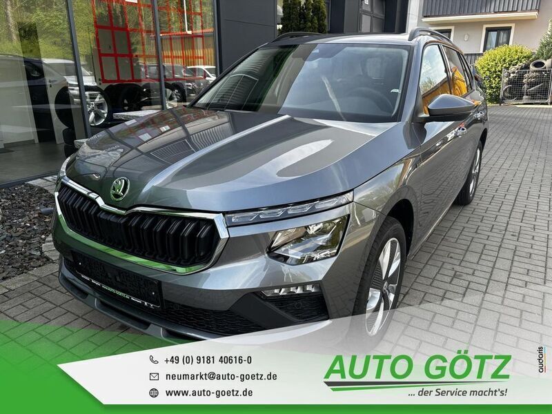 Graphitegrau metallic Gebraucht 2024 Skoda Kamiq Drive SUV | 22.890 € (Fairer Preis) - Bild 1/4