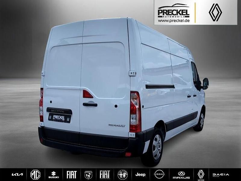 Gebraucht Renault Master Komfort 150 PS (110 kW) 2023 Mineralweiß Van