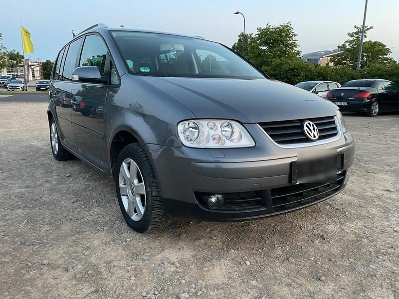 Grau Gebraucht 2006 VW Touran Van / Kleinbus | 1.400 € (Guter Preis) - Bild 1/4