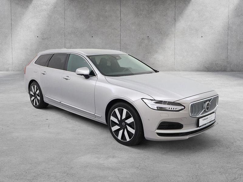 Gebraucht Volvo V90 Plus 398 PS (292 kW) 2025 Silber Kombi