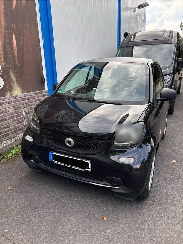 Schwarz Gebraucht 2015 Smart ForTwo Coupé Pulse Coupé | 6.100 € (Superpreis) - Bild 1/4
