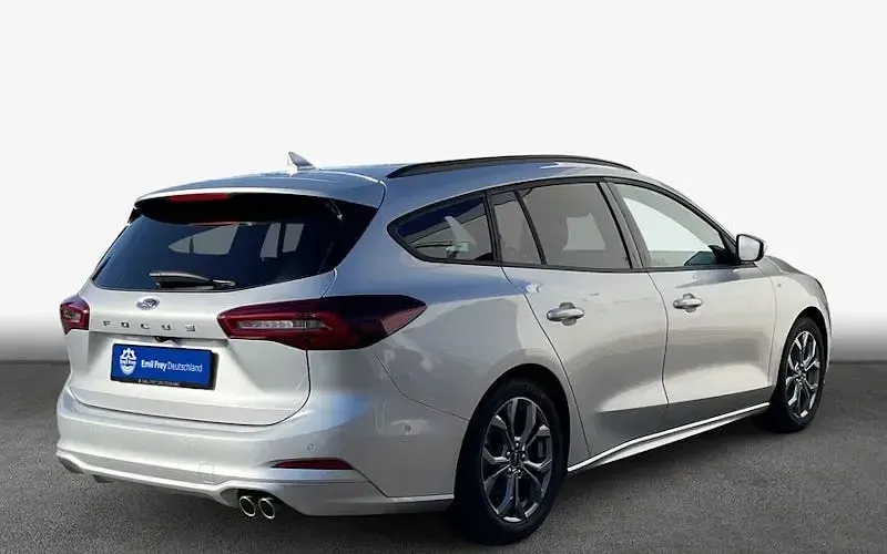 Używany Ford Focus ST-Line X 155 KM (114 kW) 2025 Srebrny Kombi
