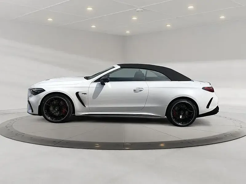 Gebraucht Mercedes CLE53 AMG AMG 449 PS (330 kW) 2026 Weiss manufaktur opalithweiss bright Cabrio