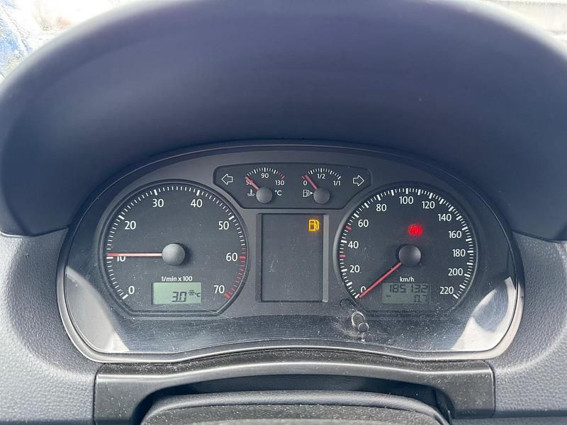 Schwarz Gebraucht 2008 VW Polo Kleinwagen | 1.200 € (Superpreis) - Bild 1/4