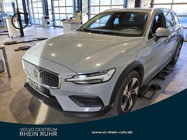 Gebraucht 2023 Volvo V60 CC Kombi | 34.590 € (Guter Preis) - Bild 1/2