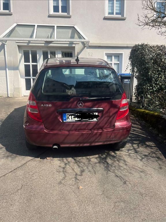 Gebraucht Mercedes A150 Classic 95 PS (69 kW) 2004 Rot Van / Kleinbus