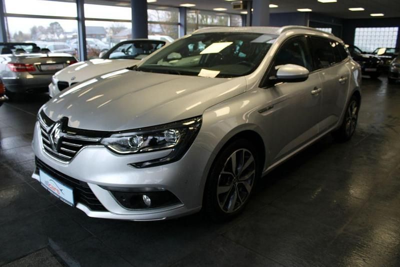 Gebraucht Renault Mégane IV Bose Edition 132 PS (97 kW) 2018 Silber Limousine