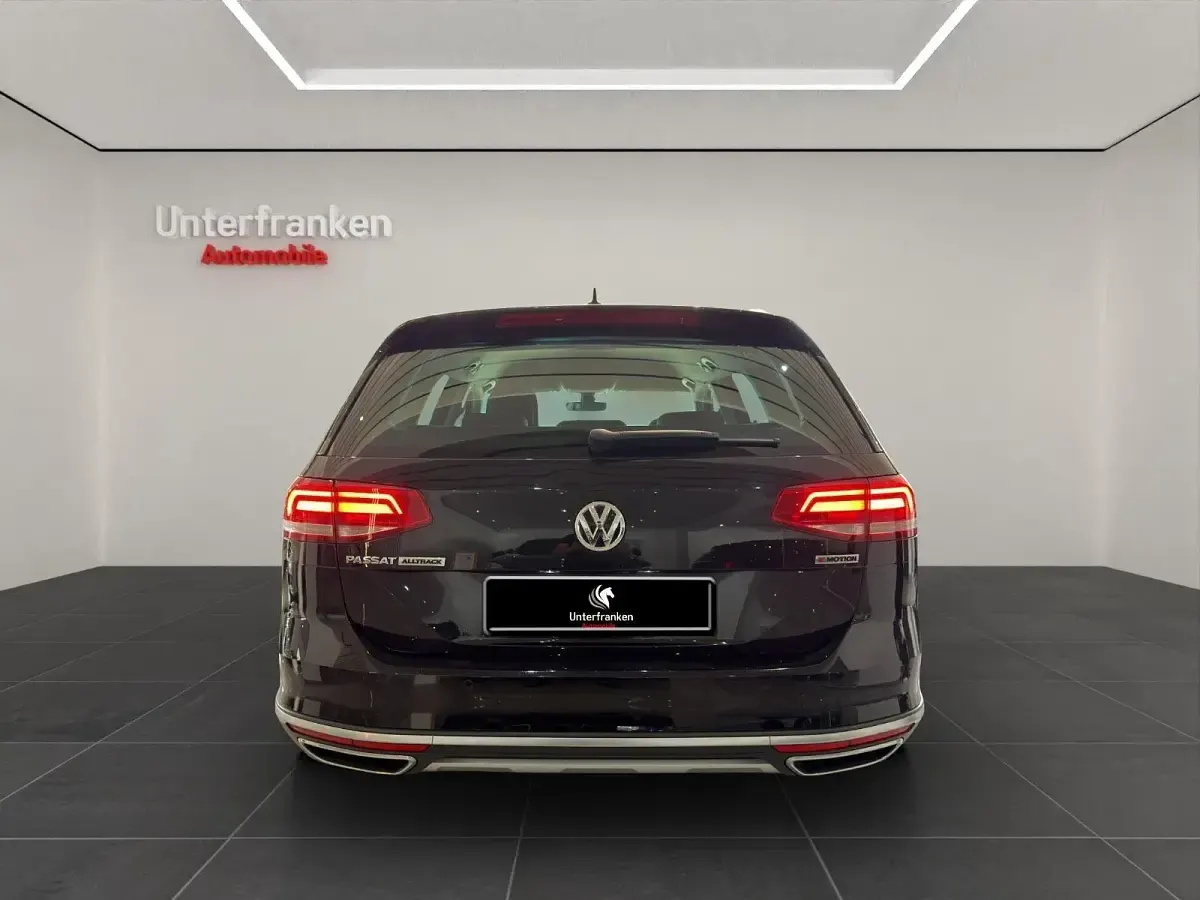 Używany VW Passat Alltrack 190 KM (139 kW) 2018 Czarny Kombi