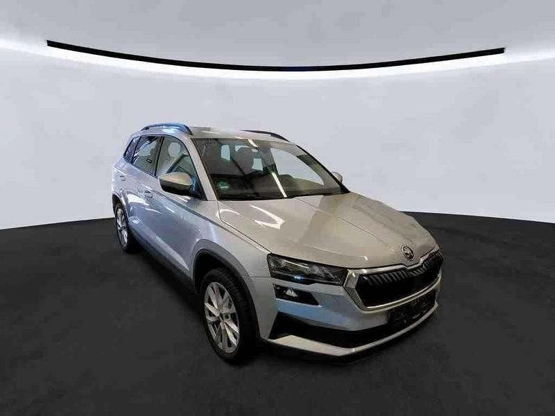 Gebraucht Skoda Karoq Style 150 PS (110 kW) 2023 Brilliantsilber SUV