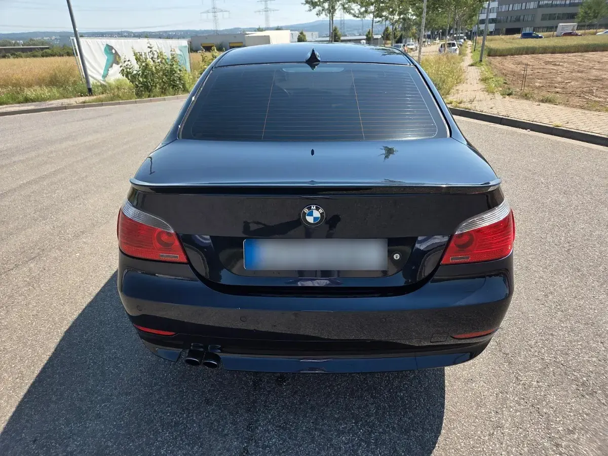 Gebraucht BMW 525 218 PS (160 kW) 2005 Blau Limousine
