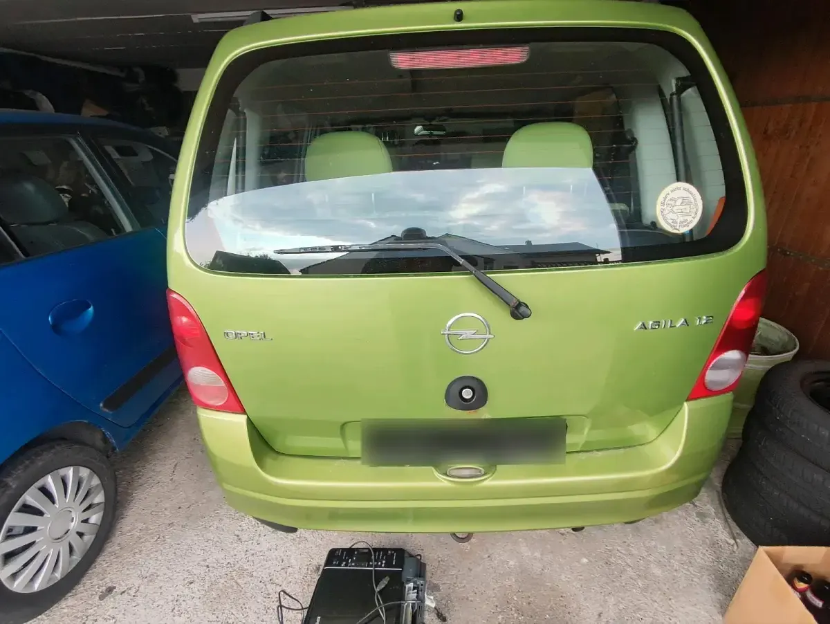 Gebraucht Opel Agila 75 PS (55 kW) 2000 Grün Van / Kleinbus