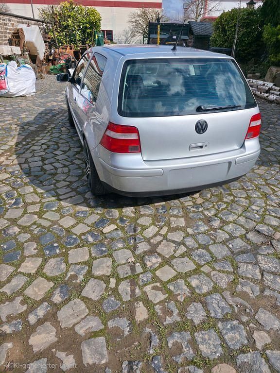Gebraucht VW Golf IV Pacific 75 PS (55 kW) 2003 Silber Limousine