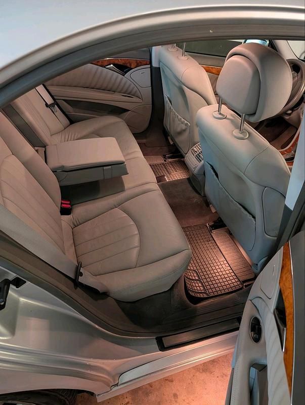 Gebraucht Mercedes E280 250 PS (183 kW) 2007 Silber Limousine