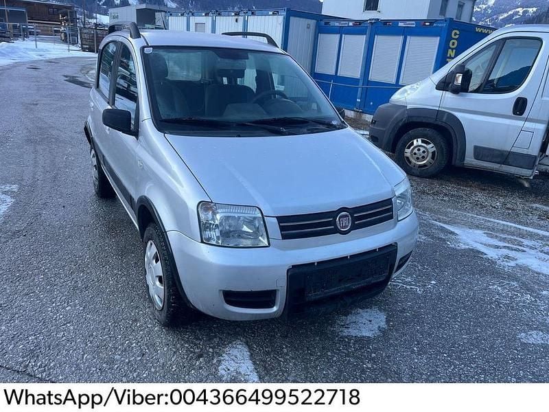 Gebraucht Fiat Panda 4x4 Climbing 60 PS (44 kW) 2009 Silber Kleinwagen