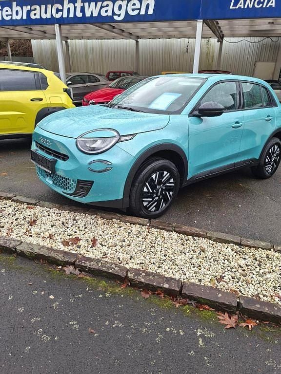 Gebraucht Fiat 600 136 PS (100 kW) 2025 Blau SUV