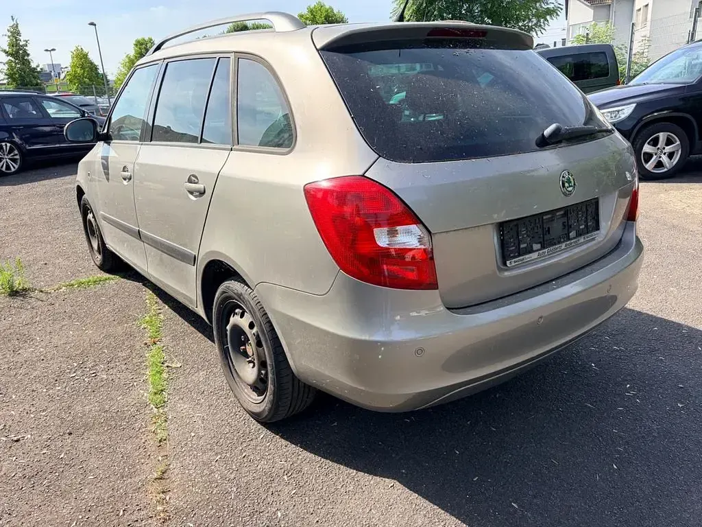 Gebraucht Skoda Fabia Elegance 75 PS (55 kW) 2001 Beige Kombi