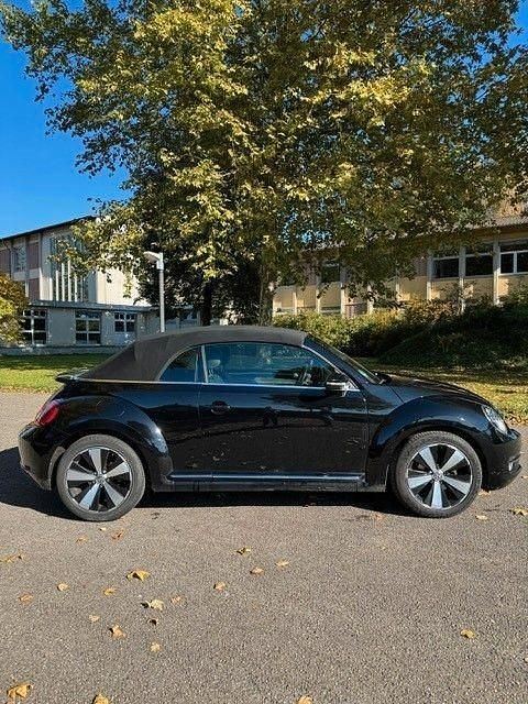 Gebraucht VW Beetle 105 PS (77 kW) 2016 Schwarz Kleinwagen