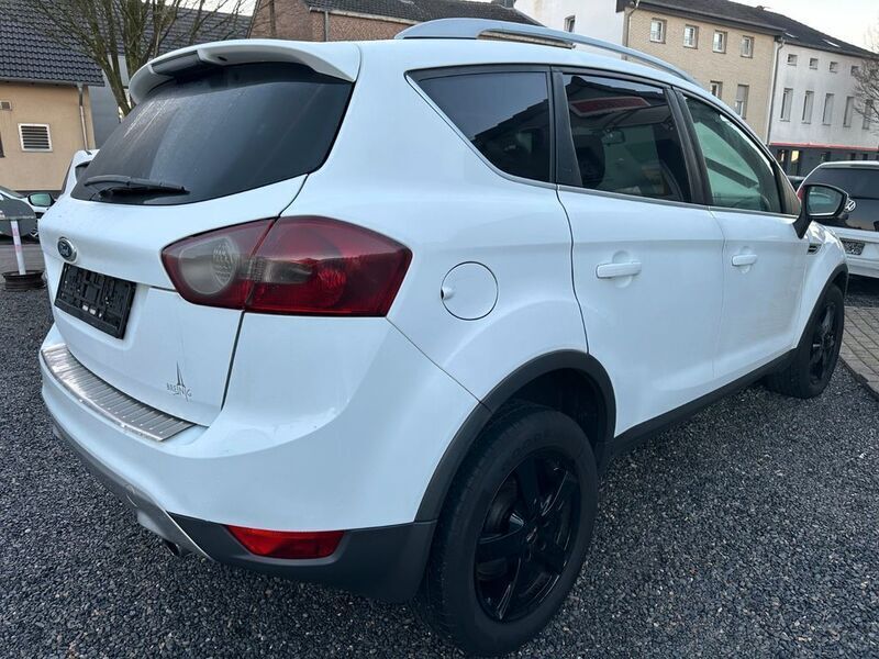 Gebraucht Ford Kuga Trend 140 PS (102 kW) 2010 Weiß SUV