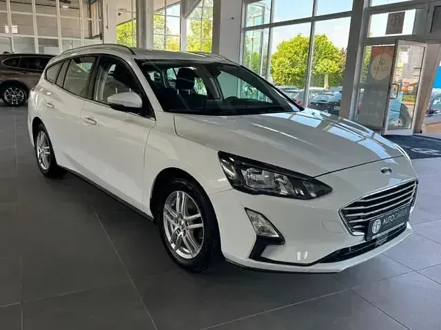 Gebraucht Ford Focus Cool & Connect 155 PS (114 kW) 2019 Weiß Limousine
