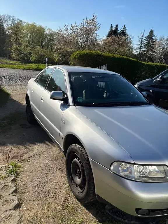 Gebraucht Audi A4 165 PS (121 kW) 1999 Silber Limousine