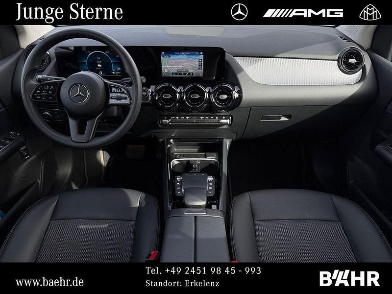 Gebraucht Mercedes E250 160 PS (117 kW) 2022 Unilack polarweiß Limousine