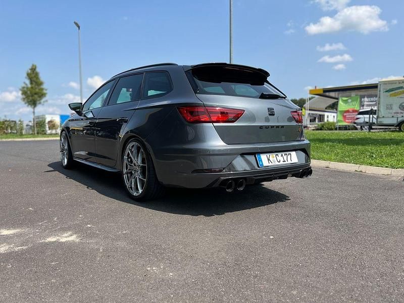 Gebraucht Seat Leon ST CUPRA 300 PS (220 kW) 2018 Grau Kombi