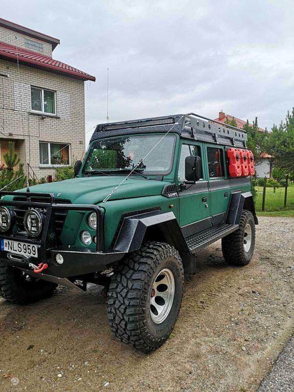 Grün Gebraucht 2010 Land Rover Defender SUV | 36.000 € - Bild 1/4