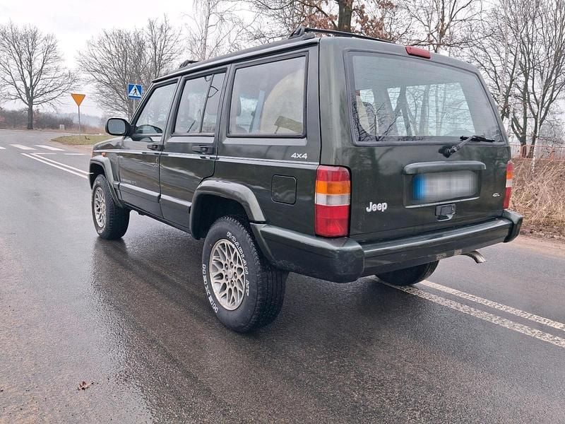Gebraucht Jeep Cherokee Limited 180 PS (132 kW) 1997 Grün SUV
