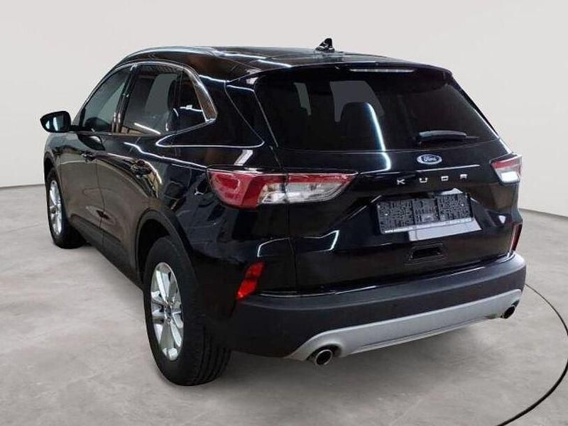 Gebraucht Ford Kuga Titanium 120 PS (88 kW) 2022 Schwarz SUV