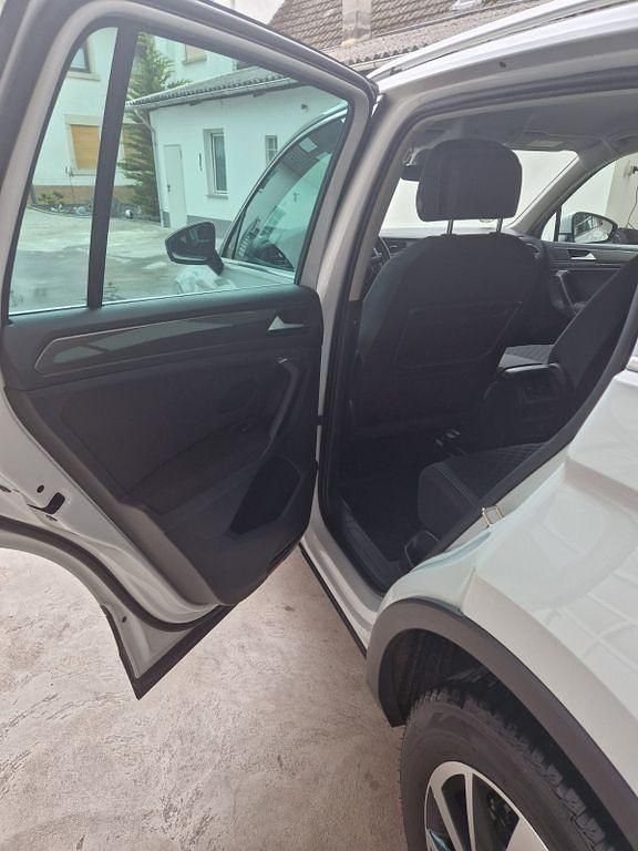 Gebraucht VW Tiguan Team 150 PS (110 kW) 2018 Weiß SUV