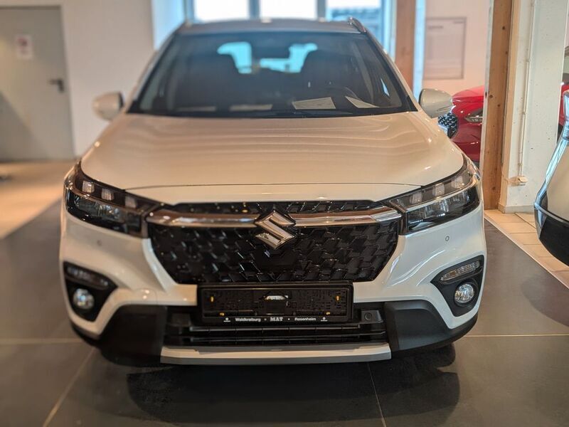 Gebraucht Suzuki SX4 S-Cross Comfort 129 PS (94 kW) 2024 Silber SUV