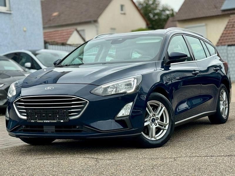 Blau Gebraucht 2020 Ford Focus Cool & Connect Limousine | 9.790 € (Fairer Preis) - Bild 1/4