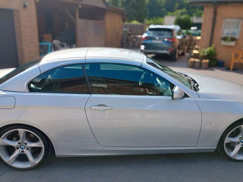 Silber Gebraucht 2010 BMW 318 Cabriolet Cabrio | 13.000 € (Fairer Preis) - Bild 1/4