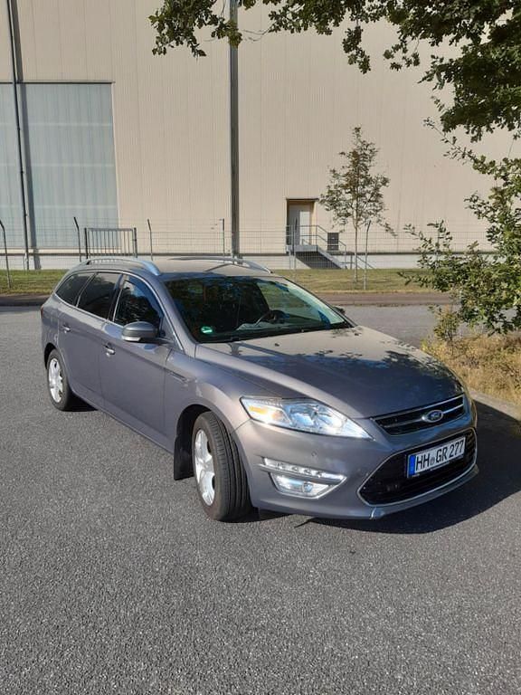 Beige Gebraucht 2012 Ford Mondeo Business Edition Limousine | 7.900 € (Etwas zu teuer) - Bild 1/4