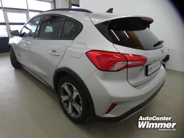 Gebraucht Ford Focus Active 125 PS (91 kW) 2021 Farbe: silber Limousine